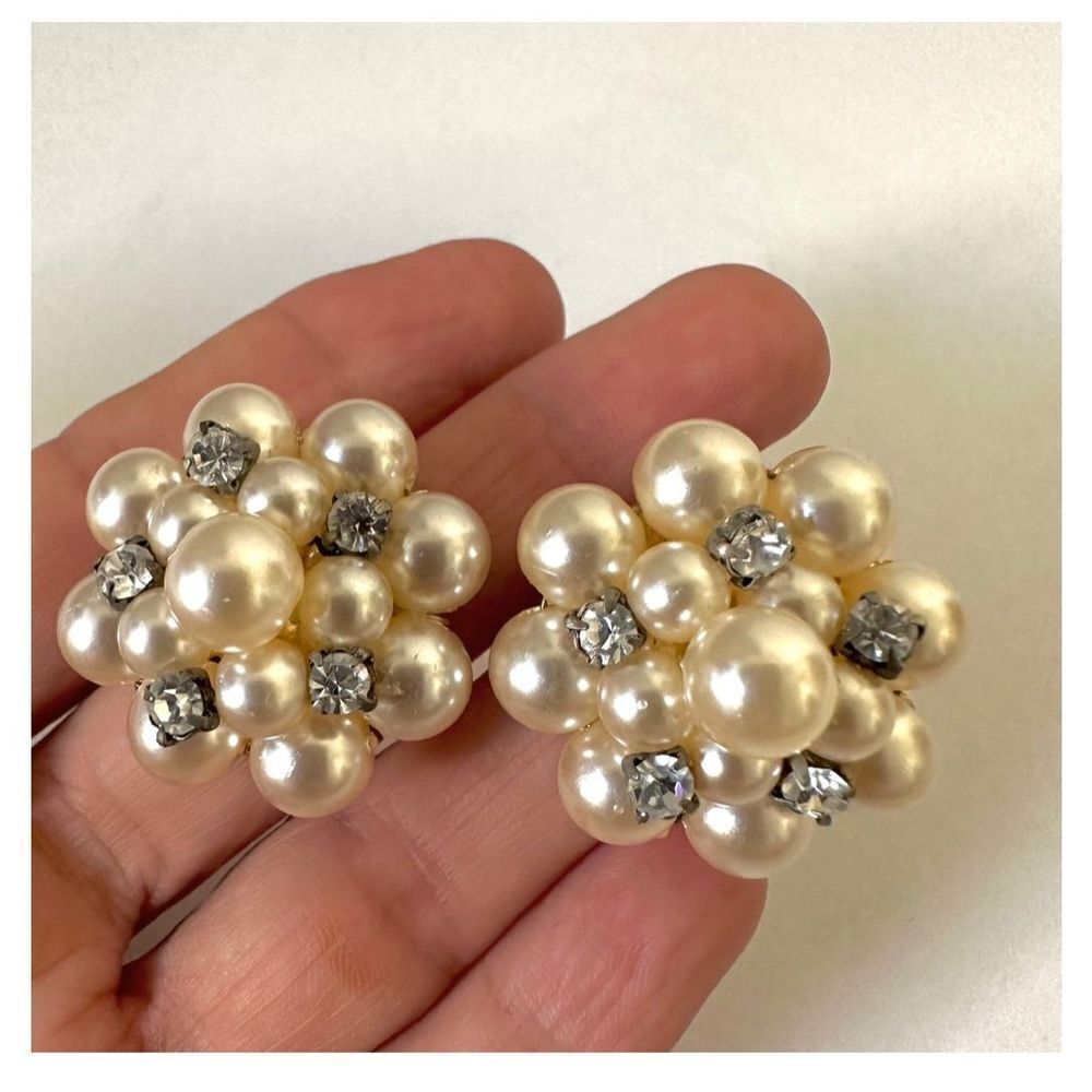 Faux pearl rhinestone clip on earrings